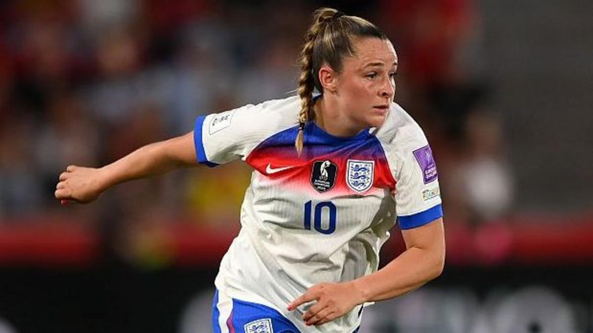 Toone comes into England squad as Bronze withdraws